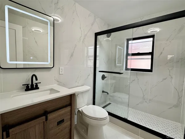 $1,498,000 | 50-12 194th Street | Auburndale