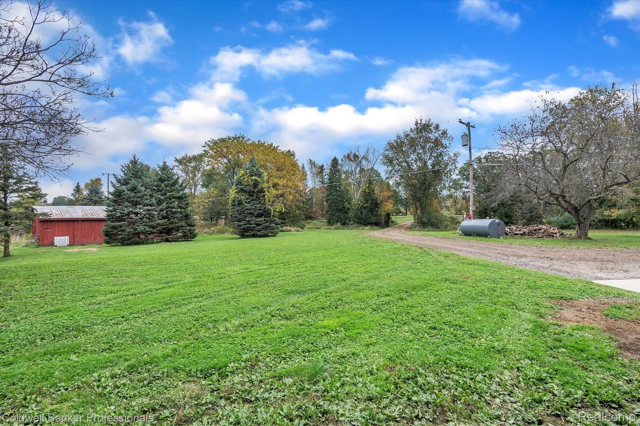 5183 Byron Road Howell, MI 48855 - Photo 33 of 50 52-5183-Byron-Rd-WindowStill-Real-Estate-Photography-52 - Copy.jpg