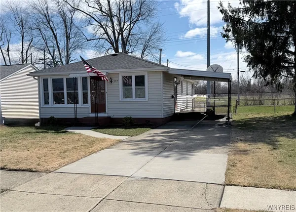 $200,000 | 4815 Morgan Parkway, Hamburg, NY 14075