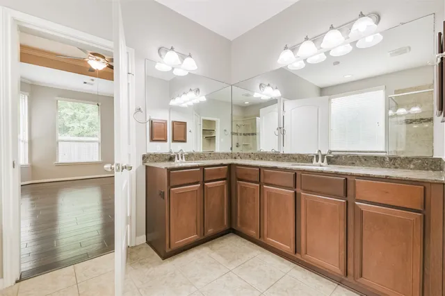 $2,825 | 19527 Juniper Breeze Lane, Spring, TX 77379