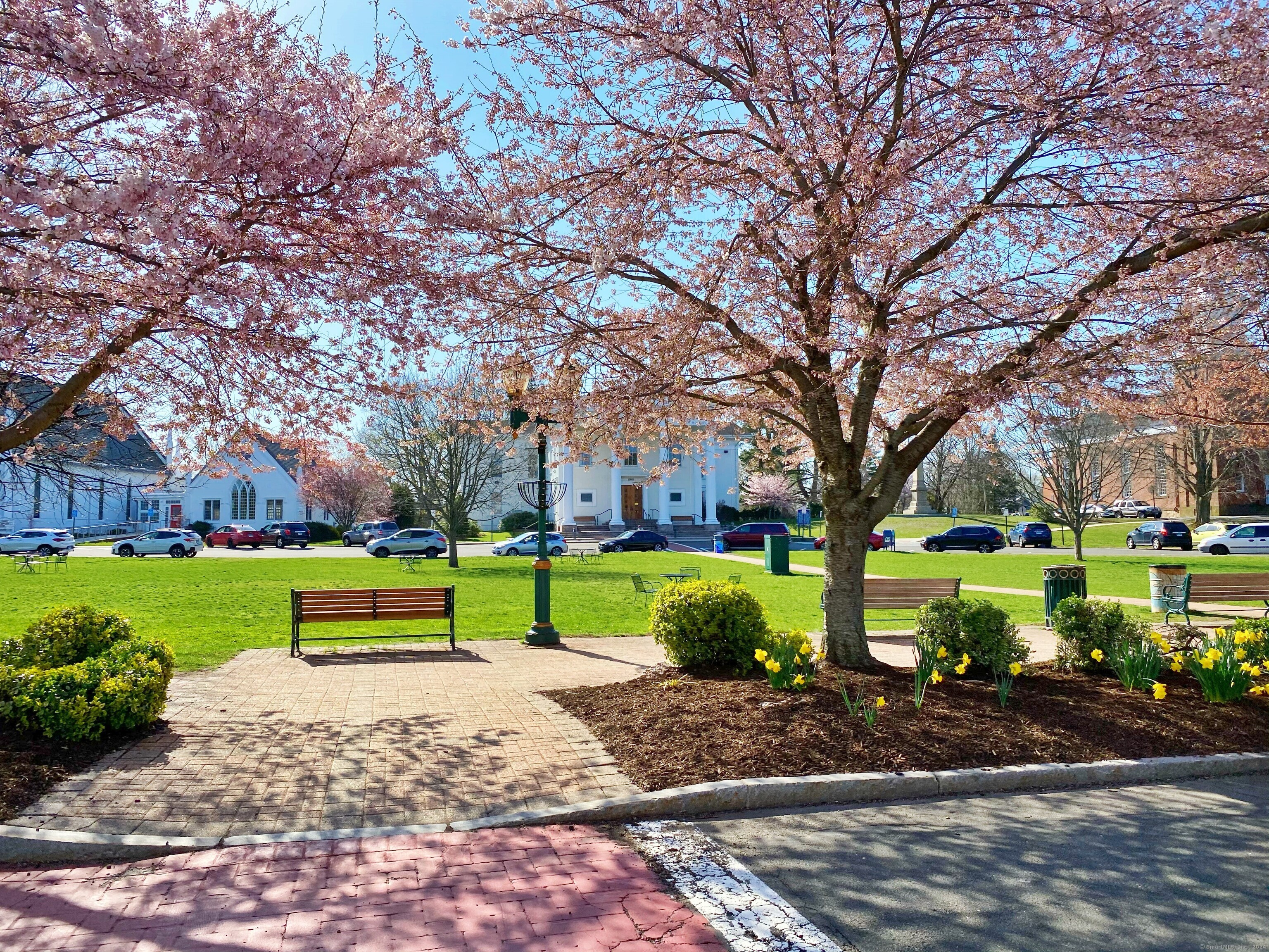 75 South Main Street, Unit B Branford, CT 06405 - Photo 21 of 22 Branford Town Green across the Street from this property.