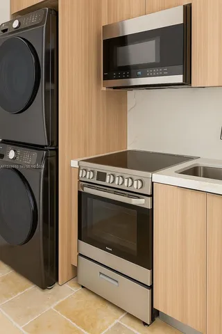 $3,750,000 | 1201 Diplomat Parkway, Hollywood, FL 33019