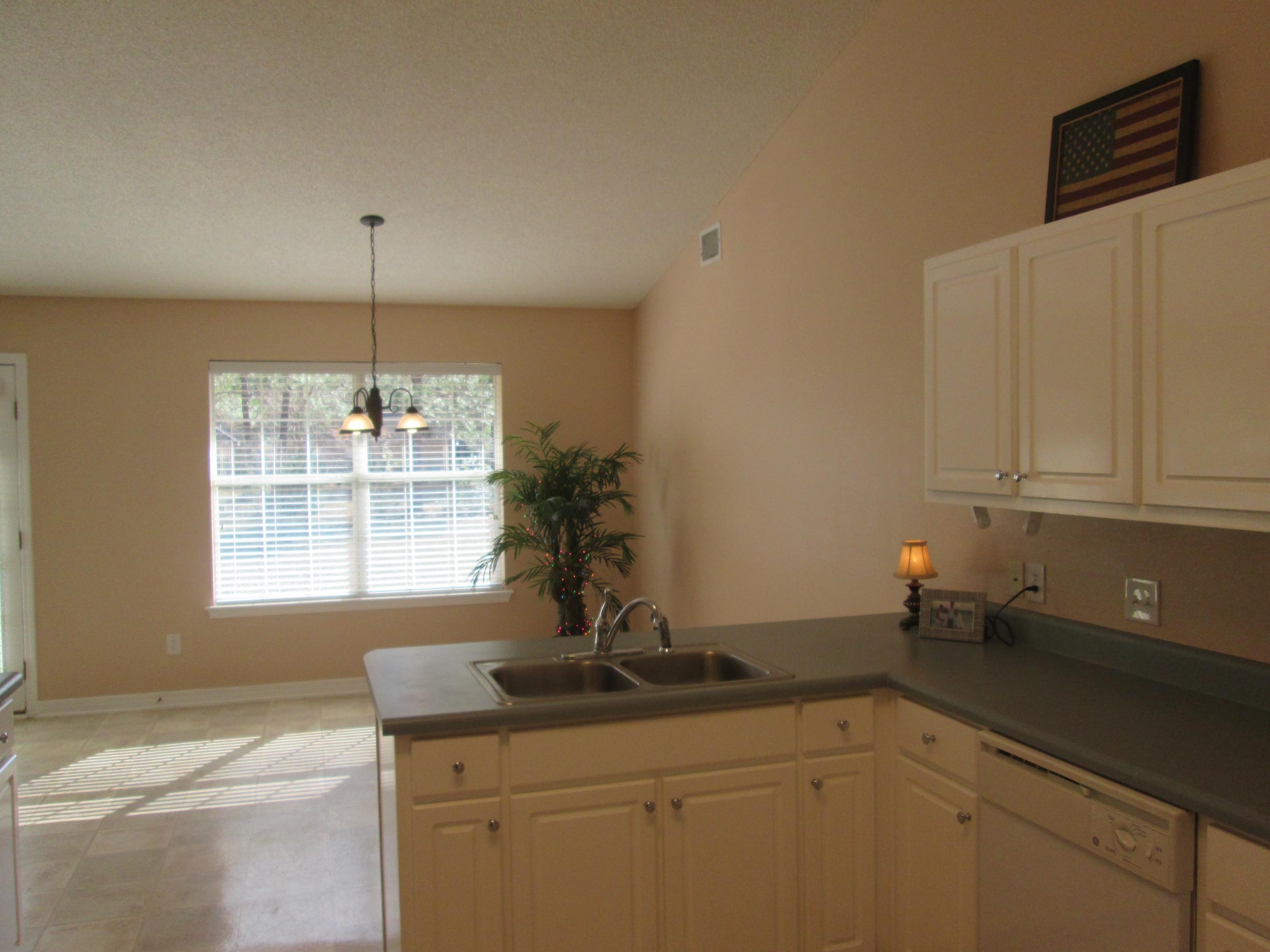7225 Siesta Street Navarre, FL 32566 - Photo 12 of 69