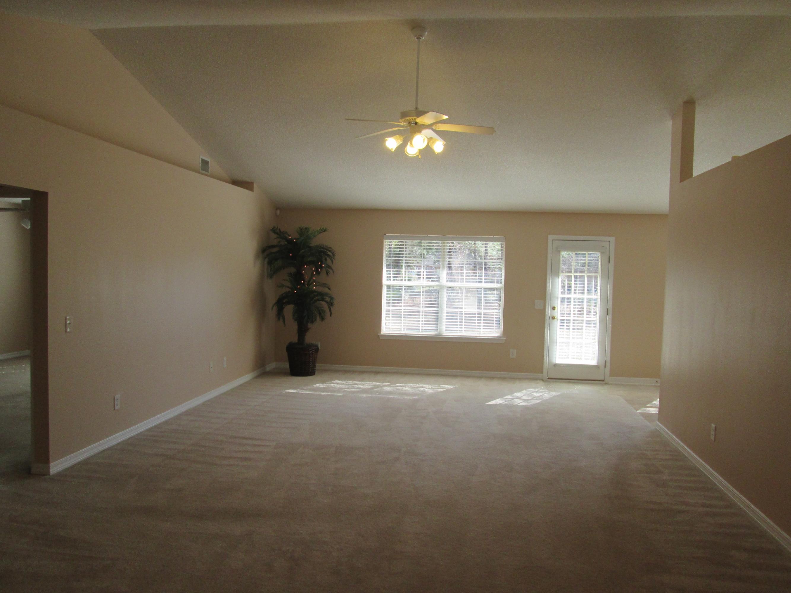 7225 Siesta Street Navarre, FL 32566 - Photo 6 of 69