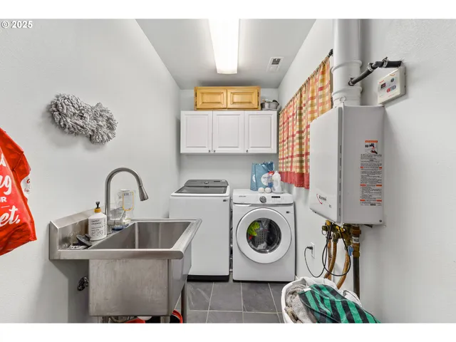 a view interior of the house and interior