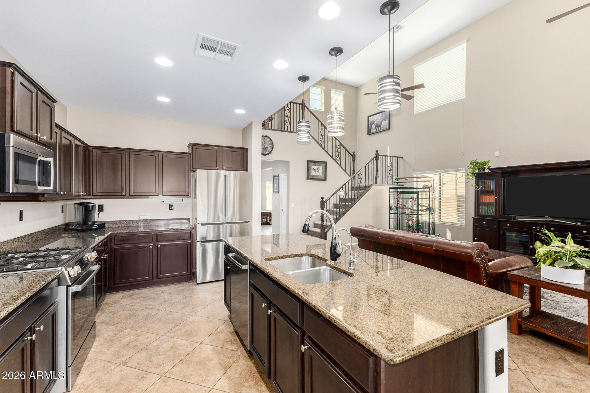 1904 West Black Hill Road Phoenix, AZ 85085 - Photo 12 of 55 16 - Black Hill