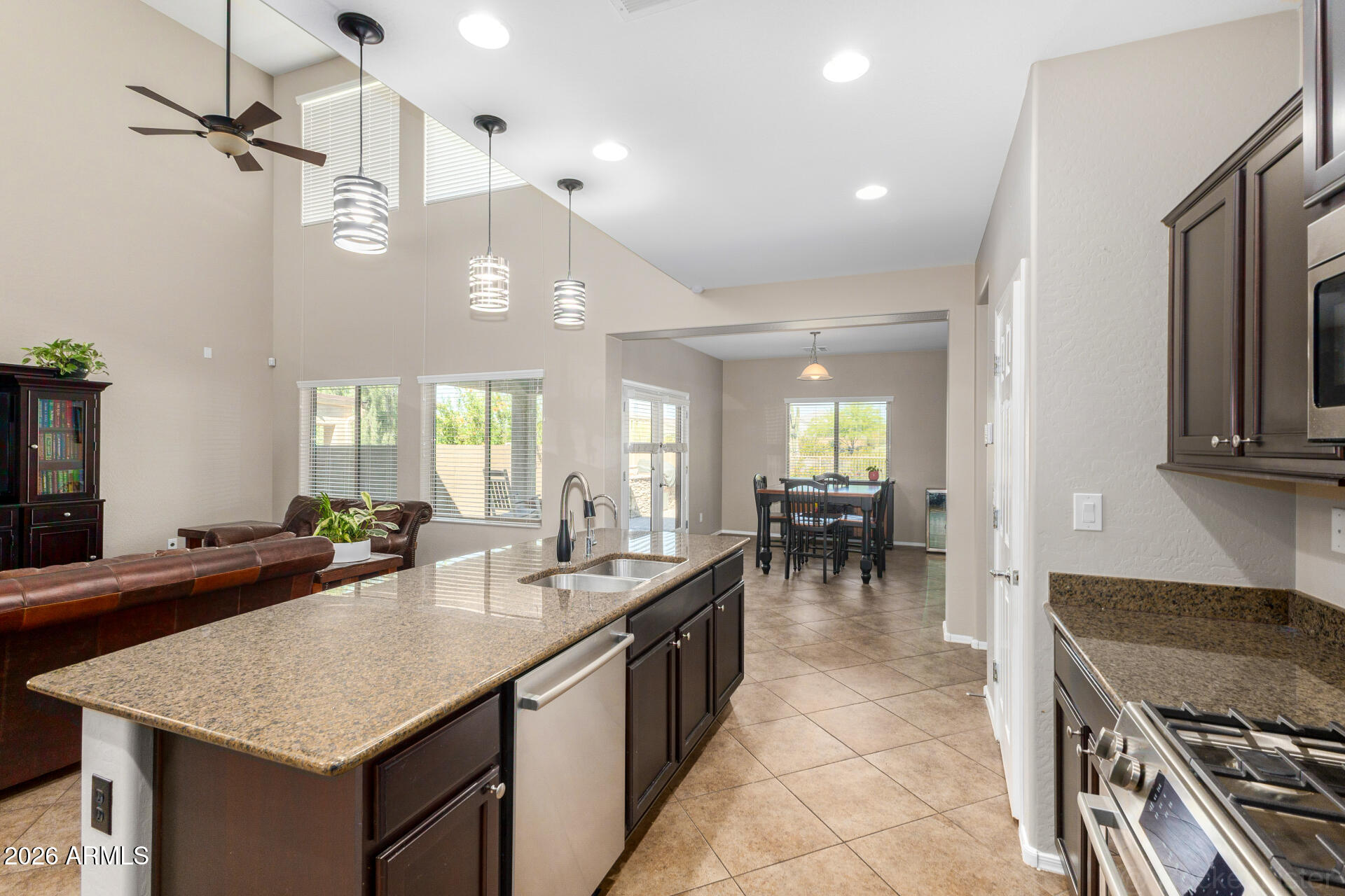 1904 West Black Hill Road Phoenix, AZ 85085 - Photo 13 of 55 18 - Black Hill