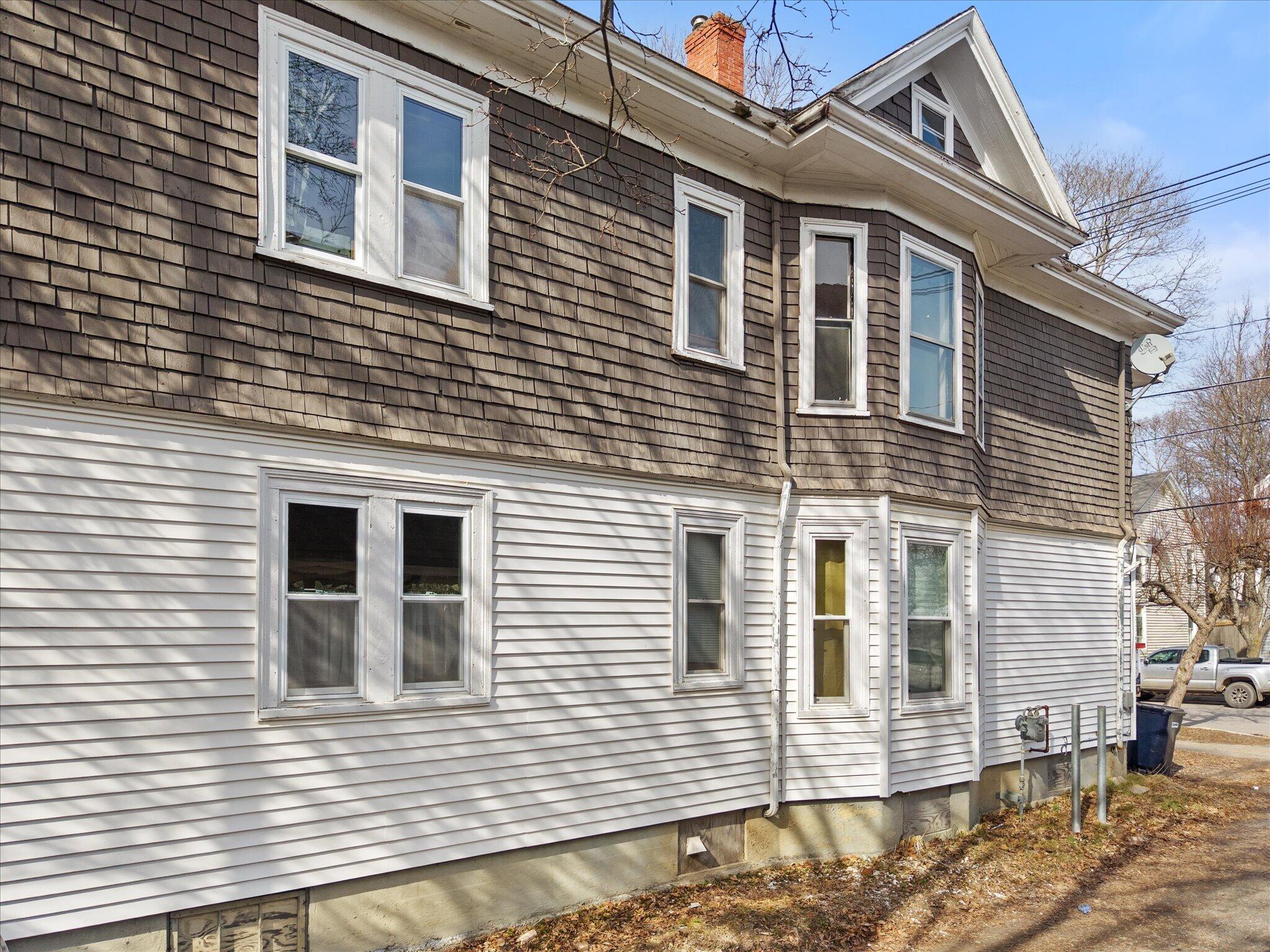 284 French Street Bangor, ME 04401 - Photo 3 of 23 05-284 French St
