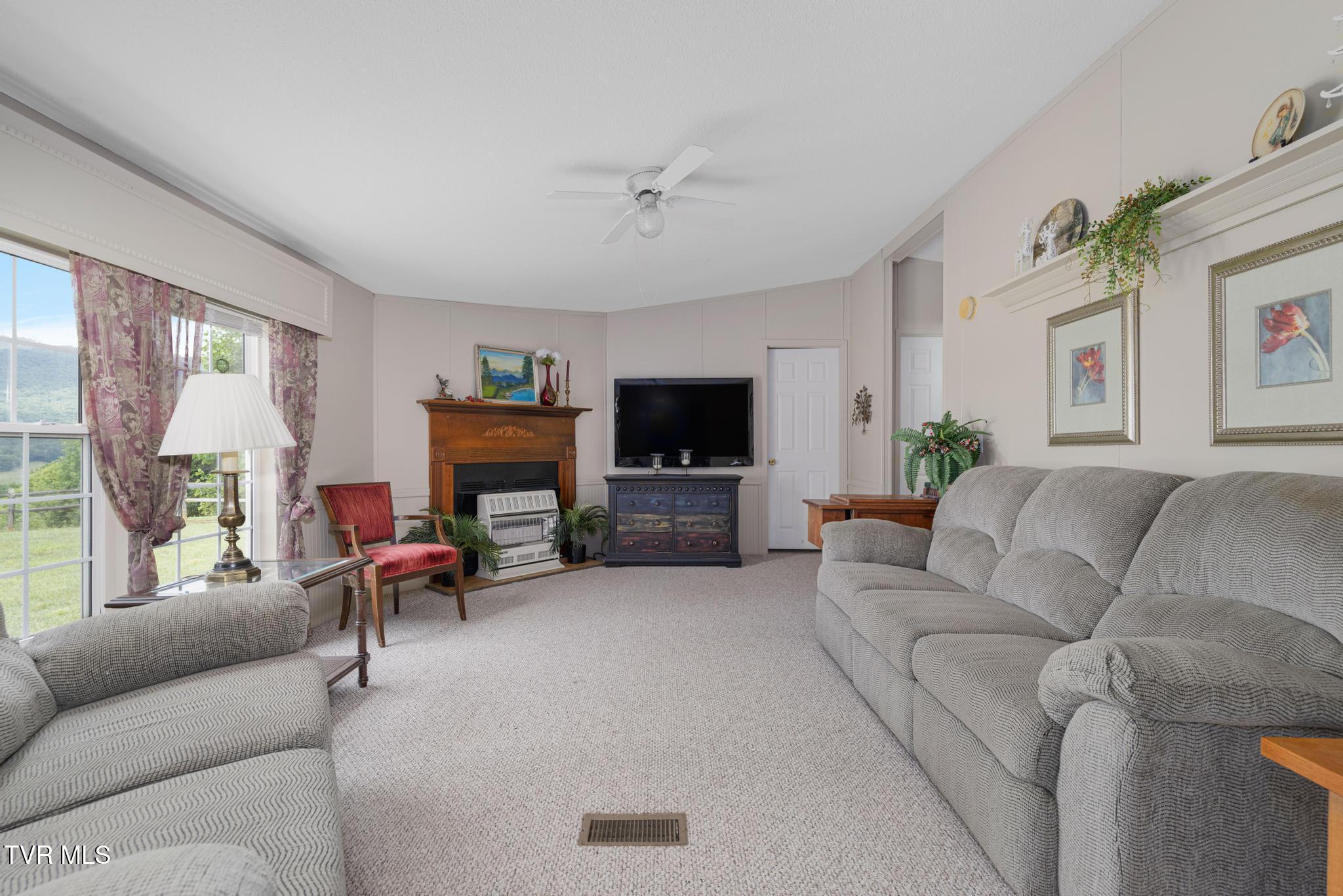 195 Estep Hollow Road Elizabethton, TN 37643 - Photo 47 of 69 IMG_7230