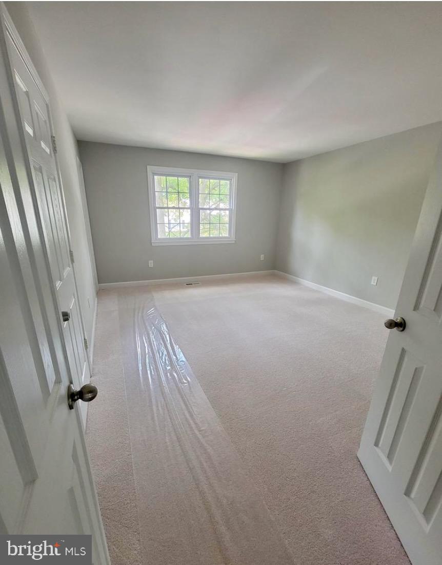 8029 Sleepy View Lane Springfield, VA 22153 - Photo 7 of 14