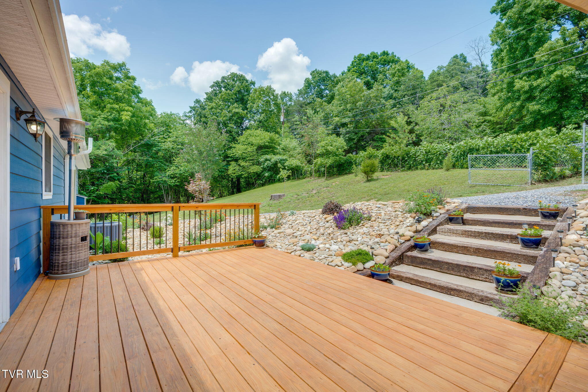 2937 Forest View Road Kingsport, TN 37660 - Photo 33 of 52 032