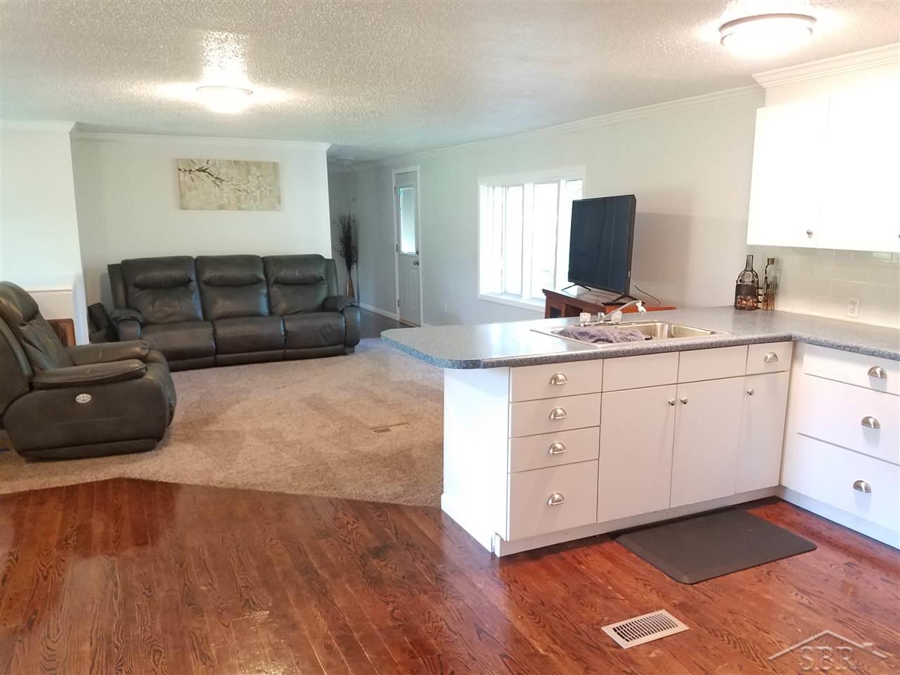 1343 East Miller Road Midland, MI 48640 - Photo 12 of 42 31352641-11.JPG