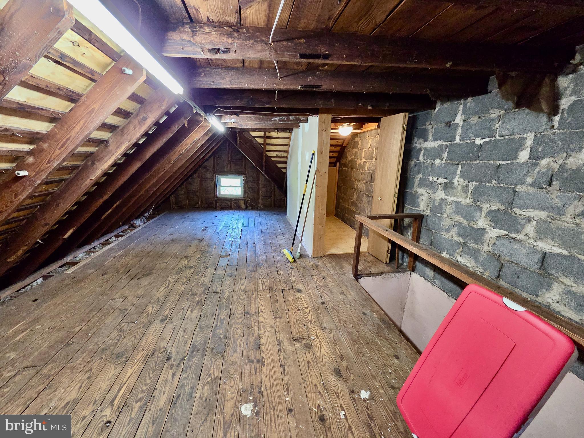 41 Wayne Avenue Springfield, PA 19064 - Photo 21 of 25 Attic