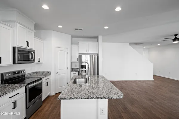 $430,000 | 1255 North Arizona Avenue, Unit 1134, Chandler, AZ 85225