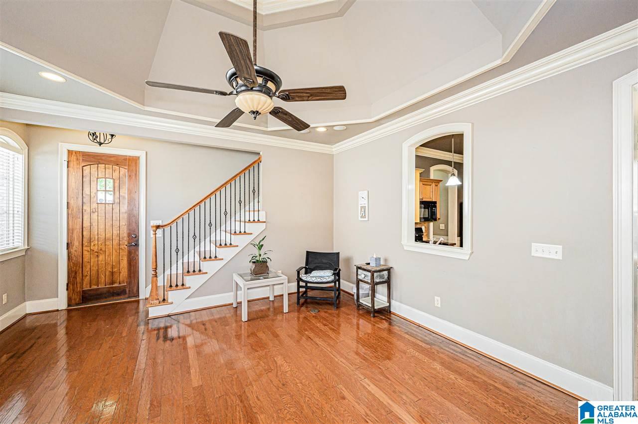 525 Cahaba Manor Lane Pelham, AL 35124 - Photo 9 of 47