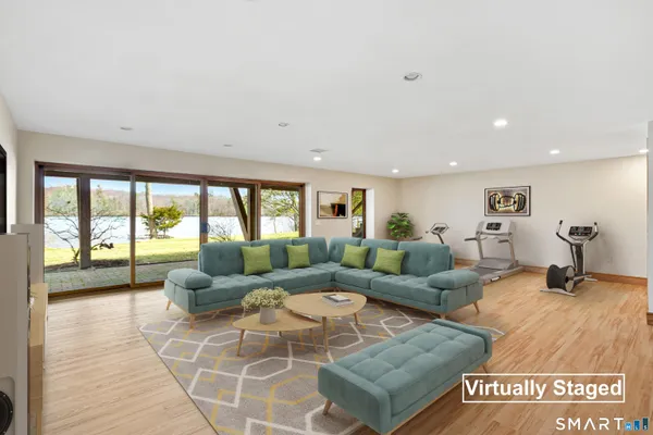$990,000 | 152 Lakeside Drive, Lebanon, CT 06249
