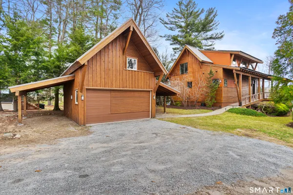 $990,000 | 152 Lakeside Drive, Lebanon, CT 06249