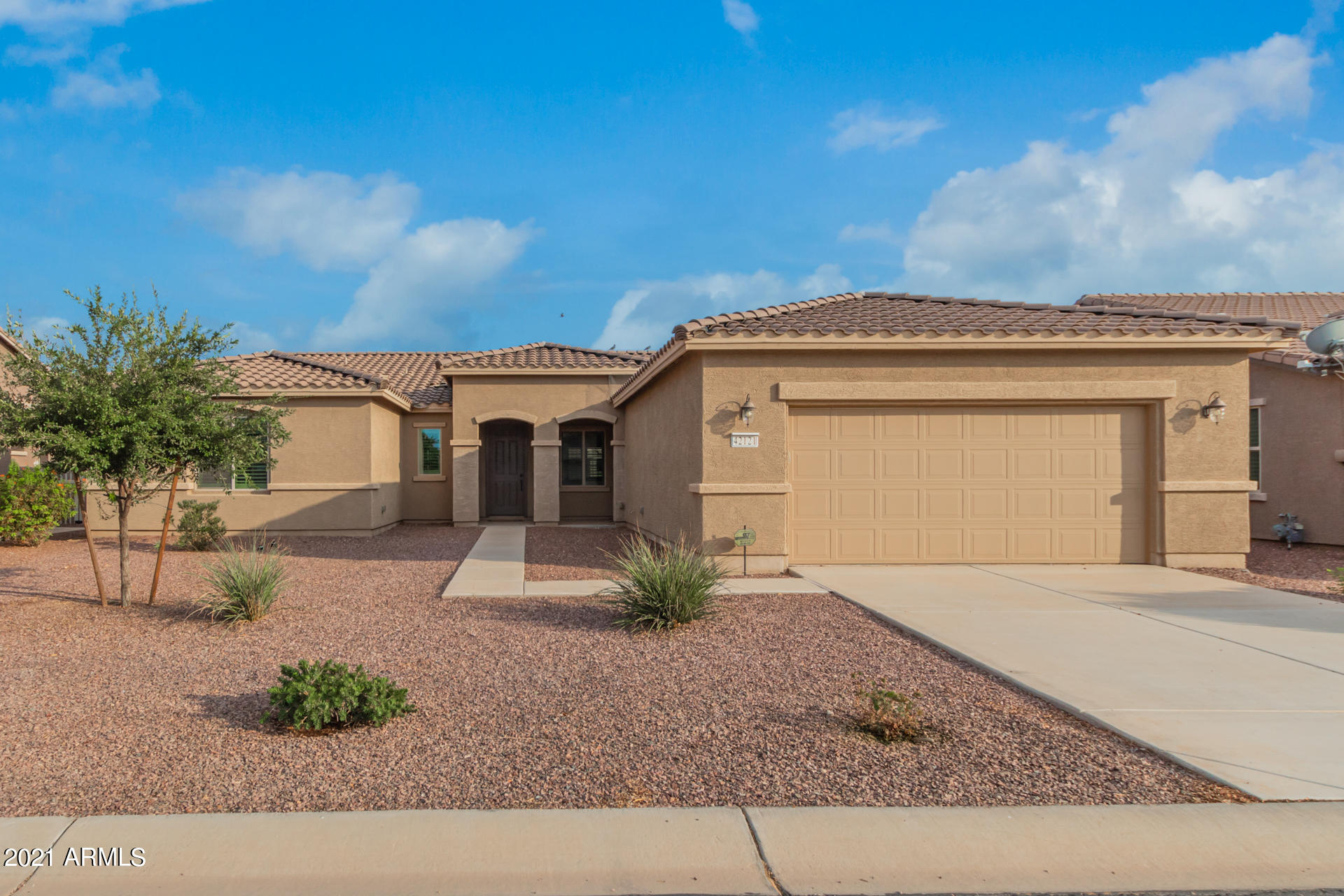 42121 West Rummy Road Maricopa, AZ 85138 - Photo 6 of 85 06 - Rummy