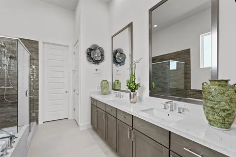 $769,900 | 6020 Sendero Hills Parkway, Austin, TX 78724