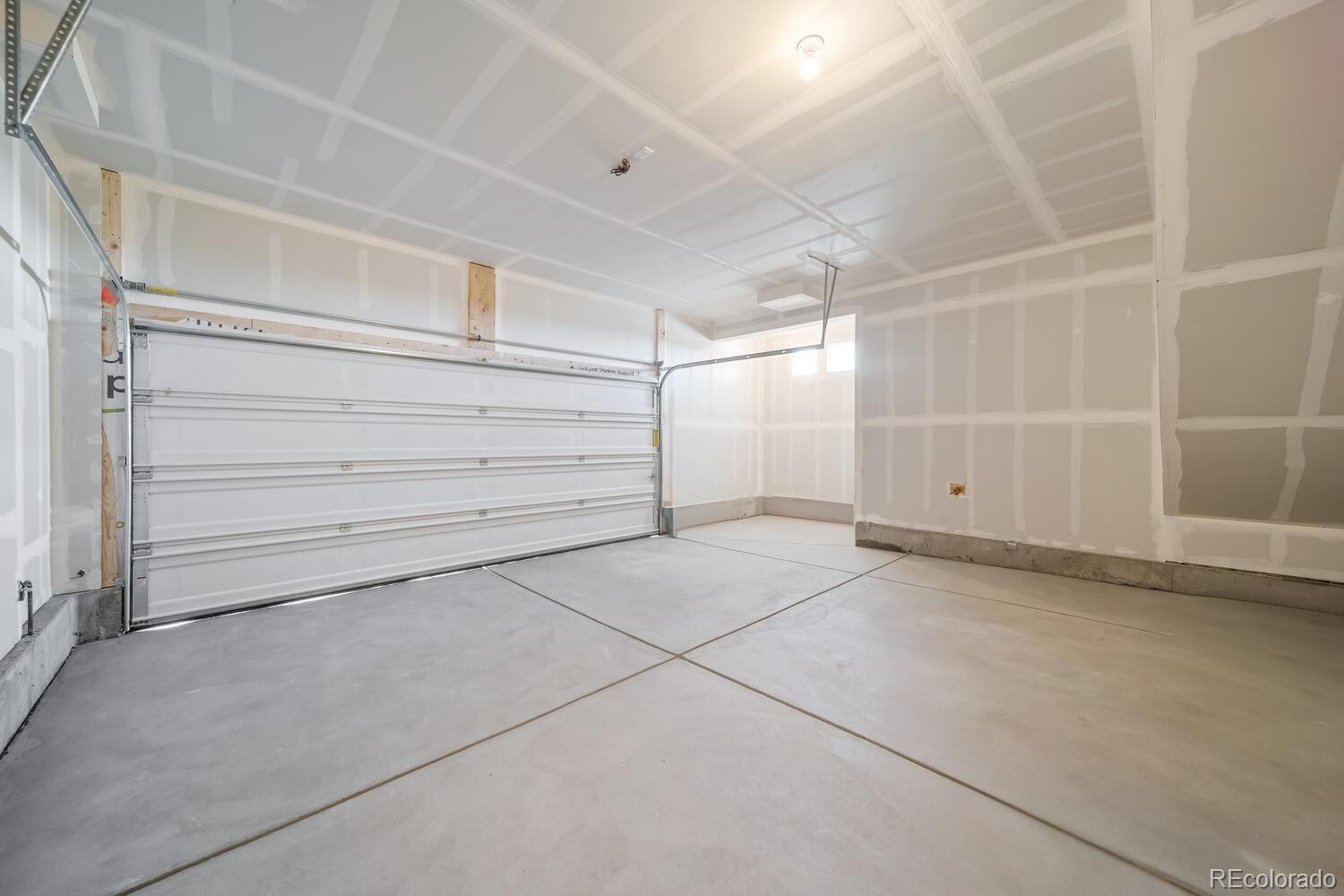 10134 Scranton Court Commerce City, CO 80022 - Photo 19 of 22