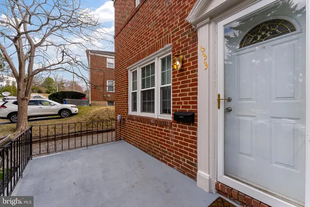 $2,399 | 633 Walker Avenue, Baltimore, MD 21212