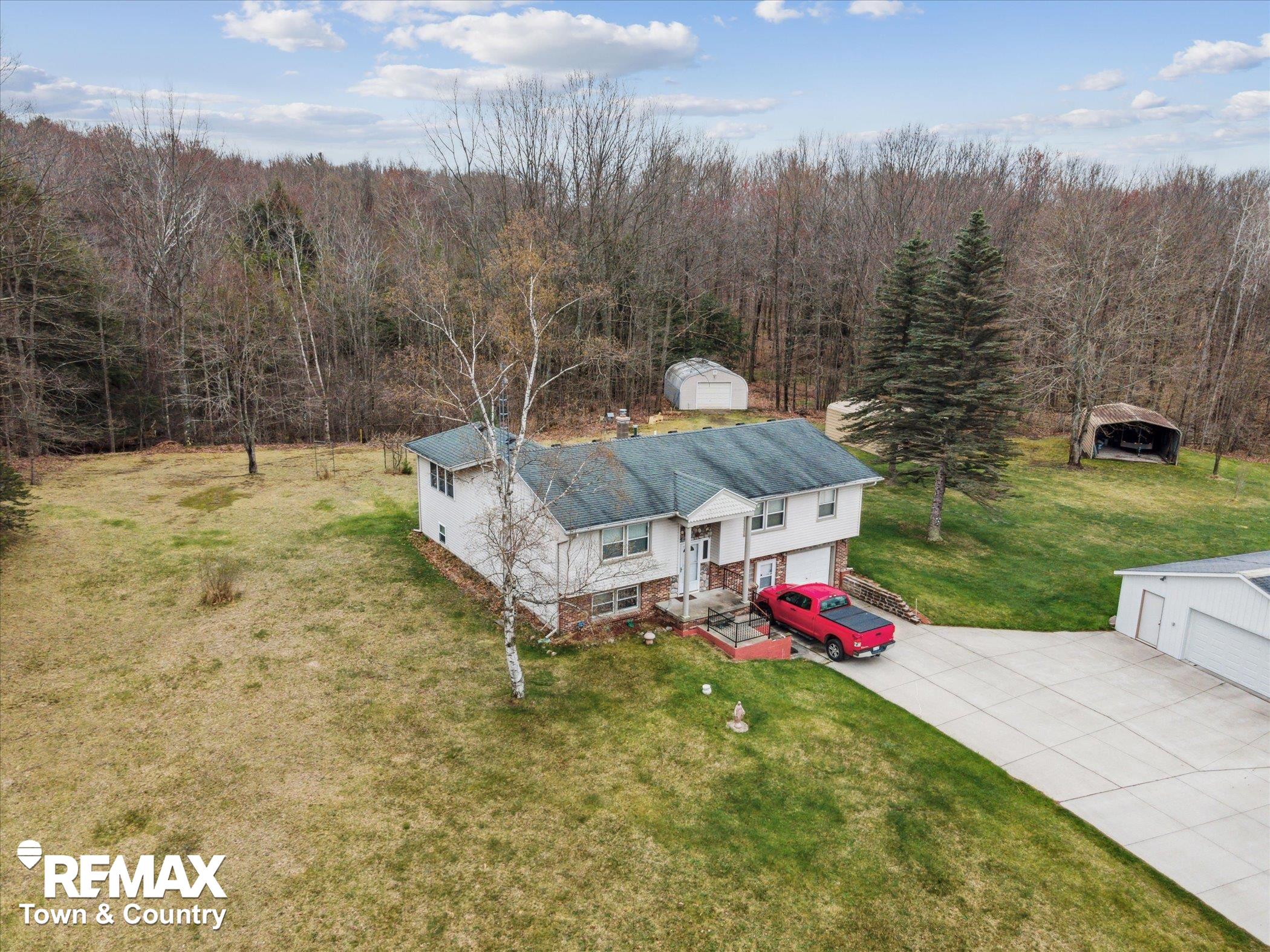 541 West Stockwell Road Harrison, MI 48625 - Photo 50 of 58 50173557-952ba866-b38b-4b4c-a488-29eb2f270bf8.JPG