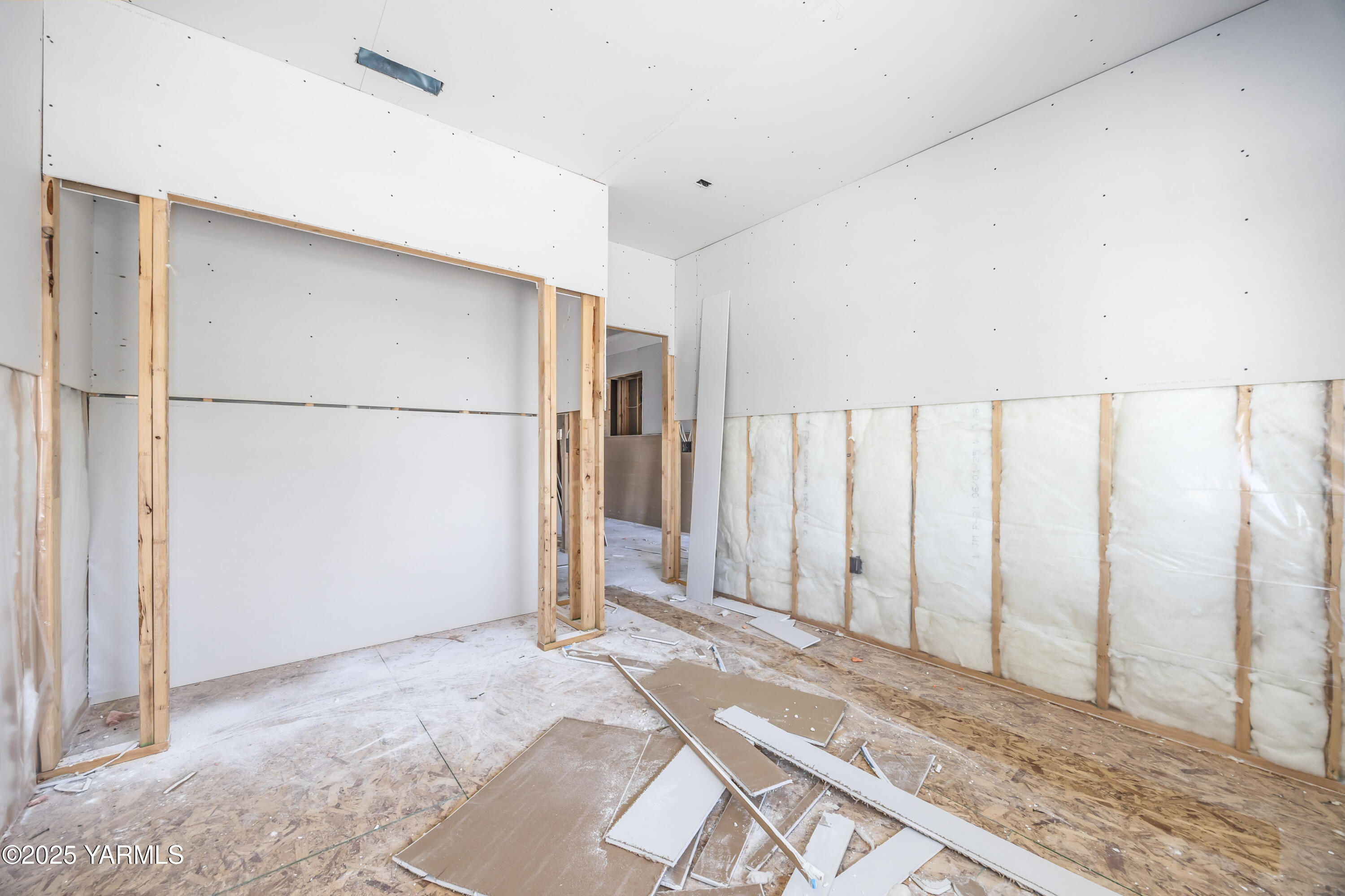 206 Shrute Road Prosser, WA 99350 - Photo 8 of 9 a view of a room with a refrigerator