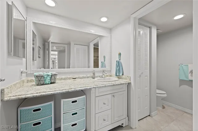 $173,000 | 5210 Cedarbend Drive, Unit 4, Fort Myers, FL 33919