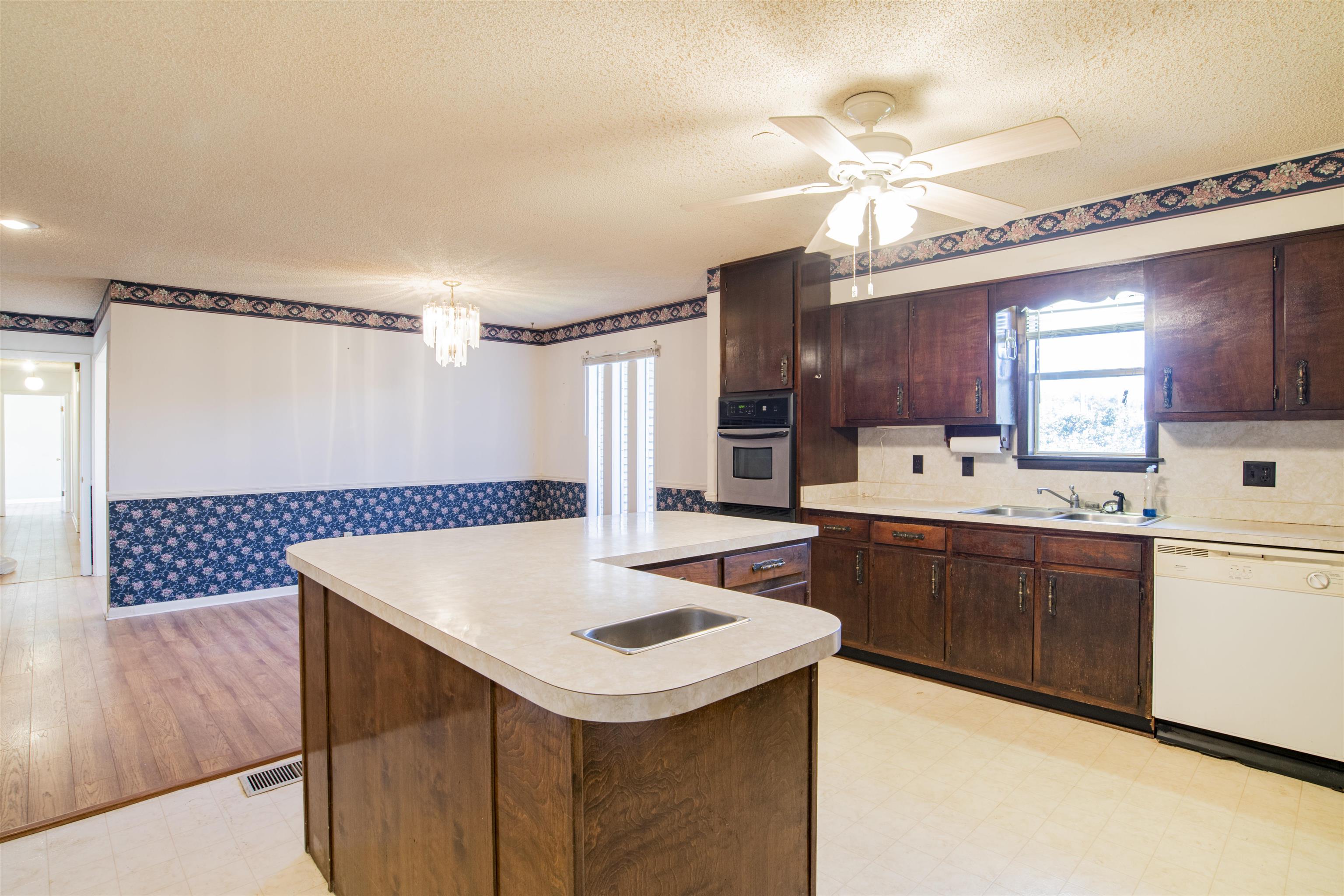 1605 North Alston Street Foley, AL 36535 - Photo 14 of 27