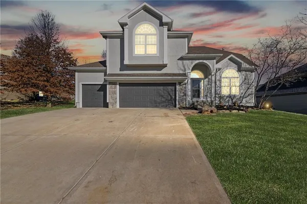 $449,950 | 10118 North Miller Lane, Kansas City, KS 66109