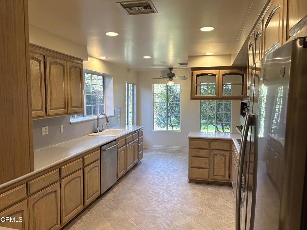 1920 North Altadena Drive Pasadena, CA 91107 - Photo 8 of 25 a large bathroom with a large tub and sink