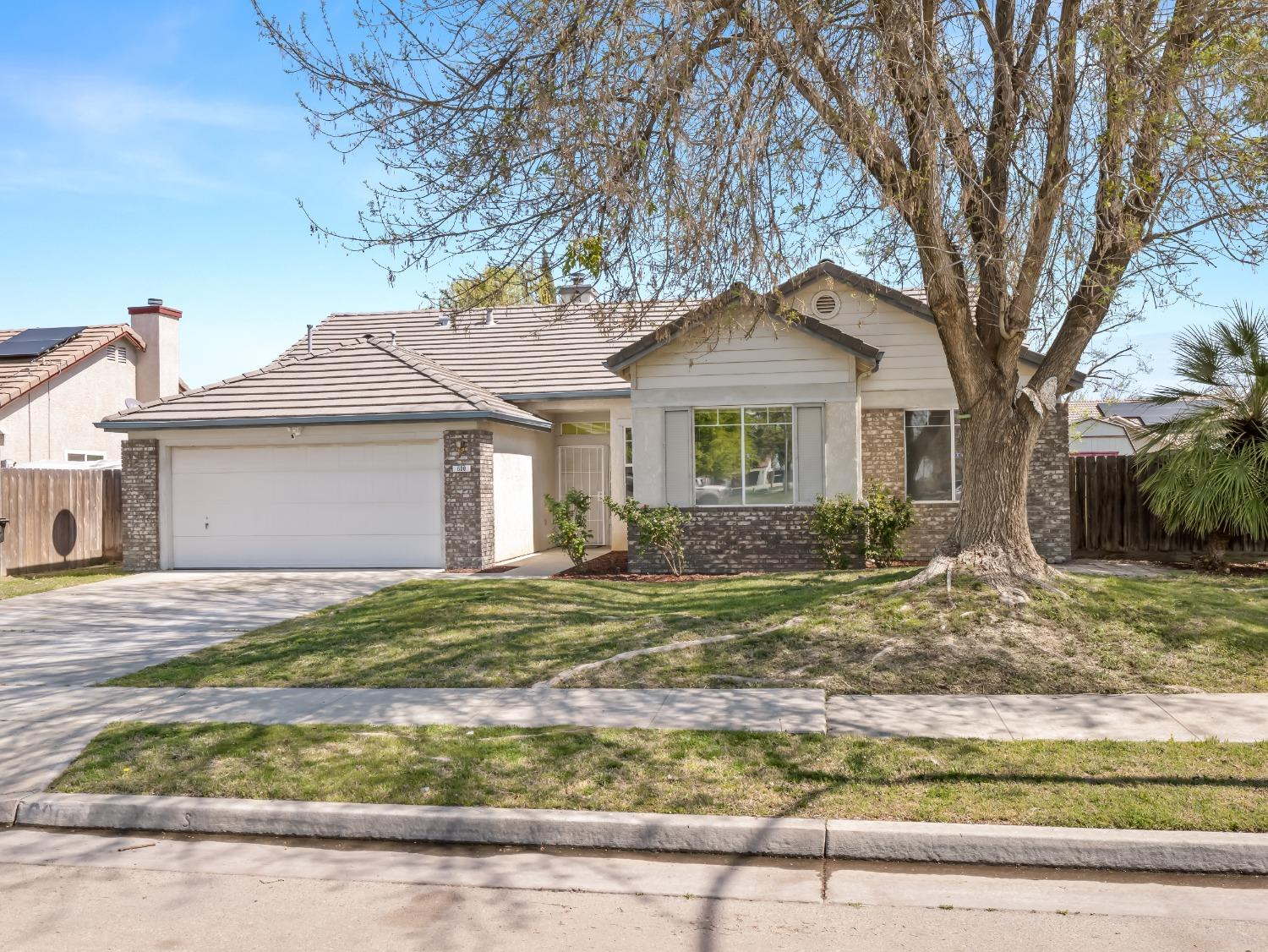 600 Haven Way Lemoore, CA 93245 - Photo 2 of 25