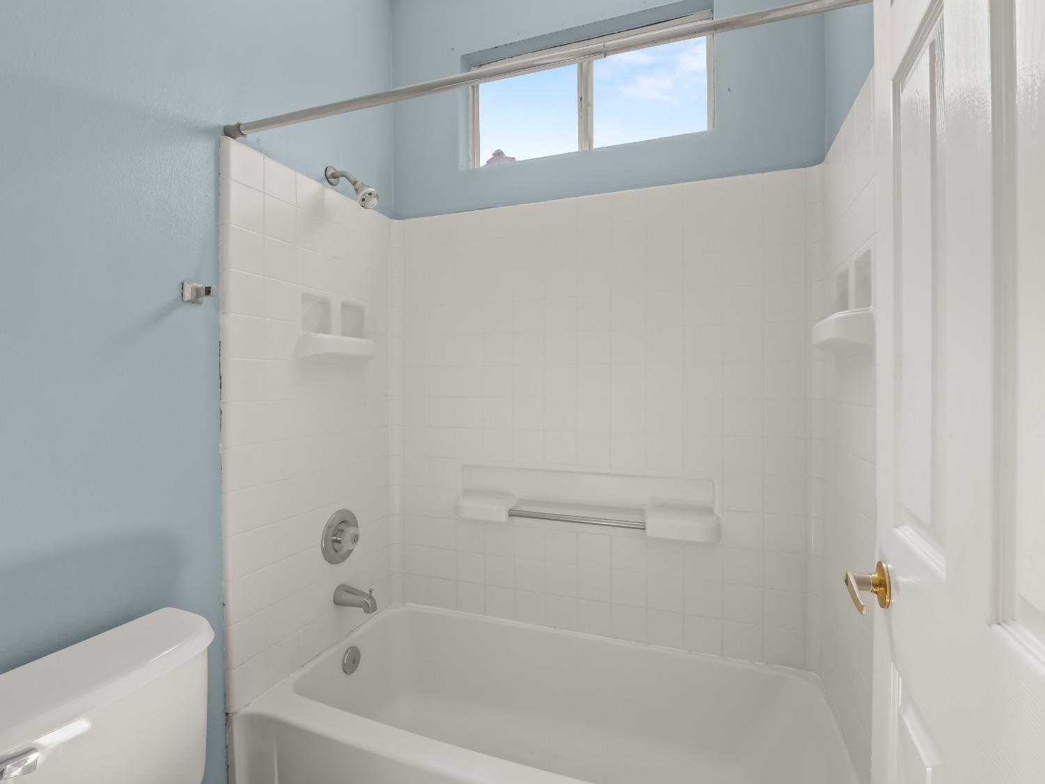 600 Haven Way Lemoore, CA 93245 - Photo 10 of 25