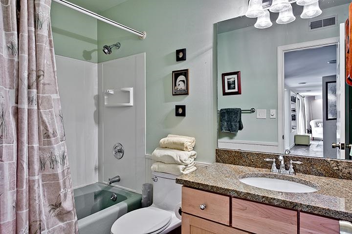 839 Keowee School Road Seneca, SC 29672 - Photo 31 of 35 Gallery Image 31