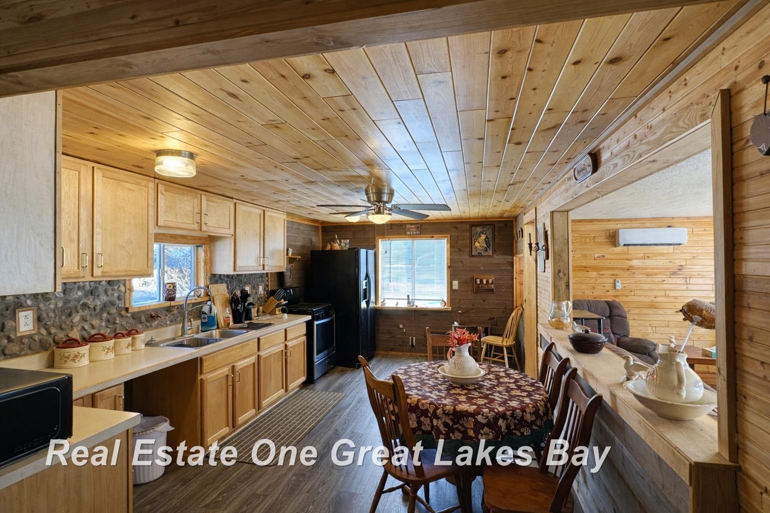 3625 Mc Kinley Road Mio, MI 48647 - Photo 5 of 32