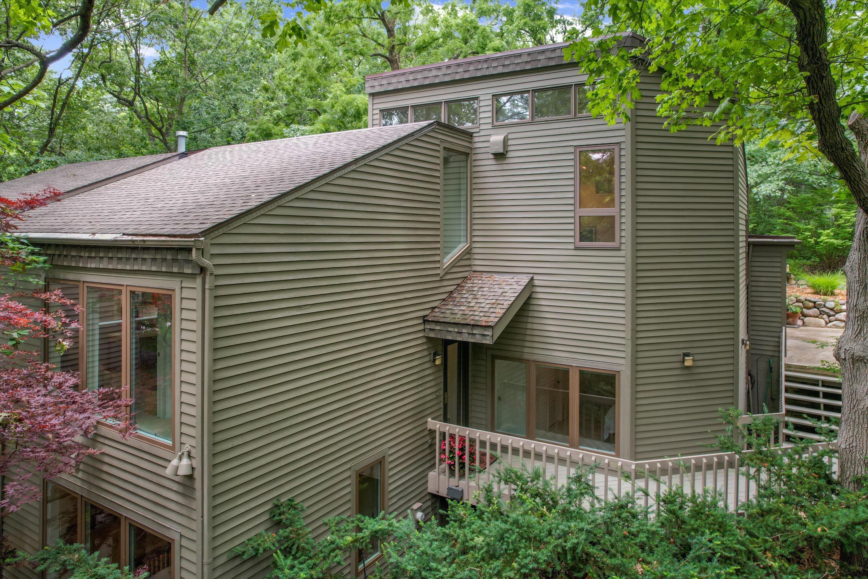 815 Green Road Ann Arbor, MI 48105 - Photo 3 of 85 815 Green Road