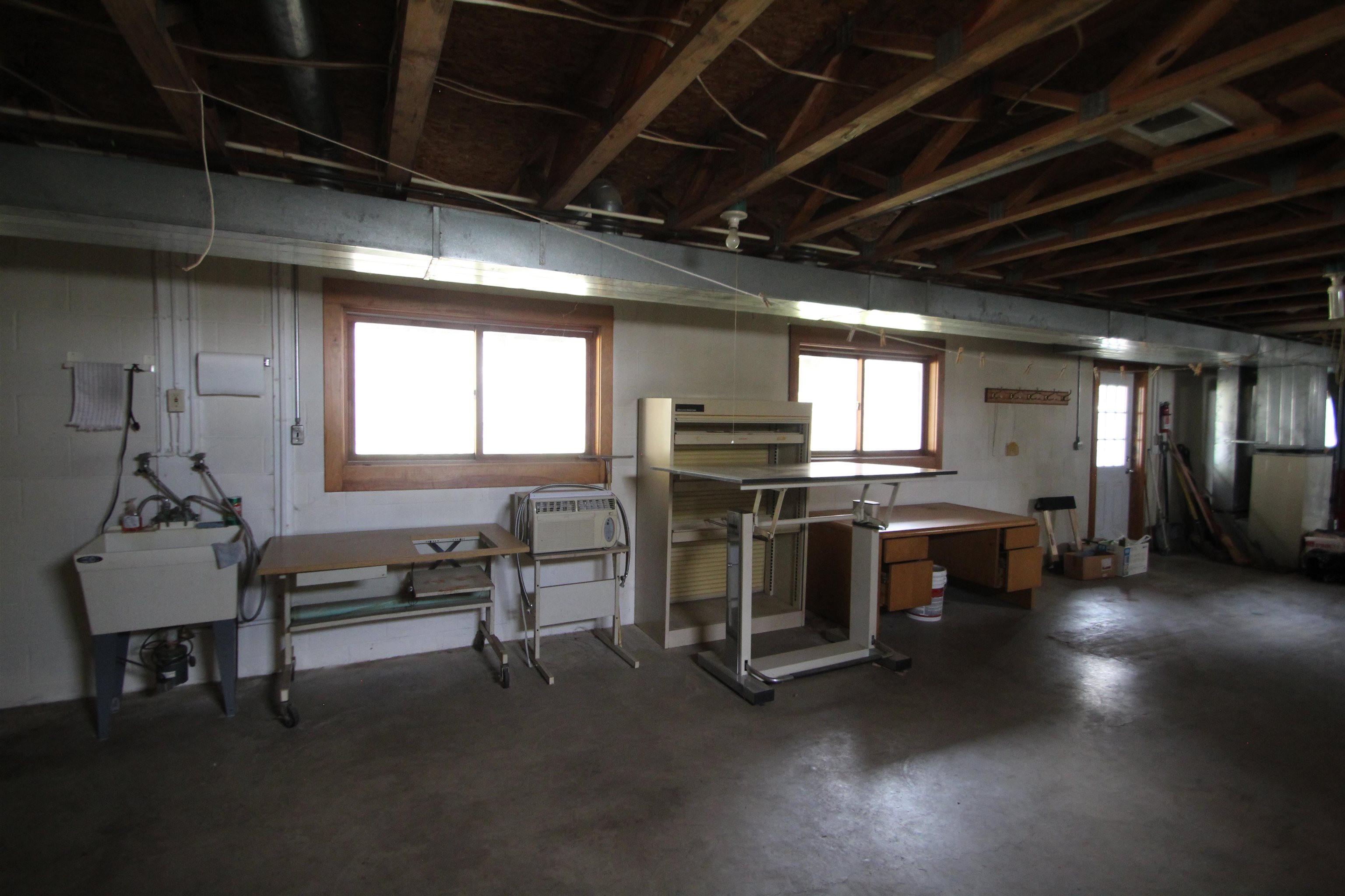 5350 Hackman Road Capac, MI 48014 - Photo 13 of 46 50126896-12.JPG