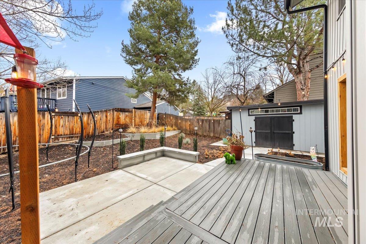 760 Meaghan Place Boise, ID 83712 - Photo 36 of 38 Deck featuring a fenced backyard