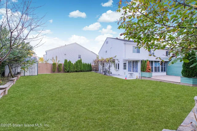 $659,000 | 18 Atmore Place | Great Kills