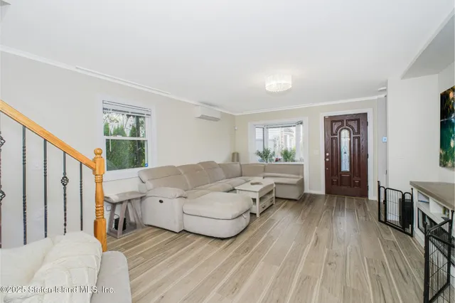 $659,000 | 18 Atmore Place | Great Kills