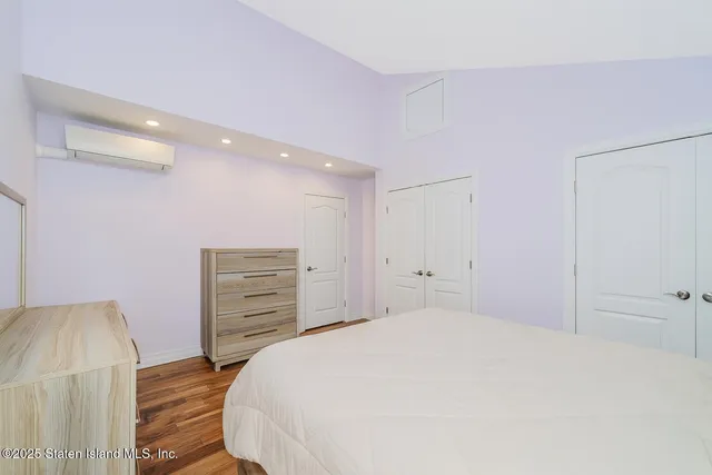 $659,000 | 18 Atmore Place | Great Kills