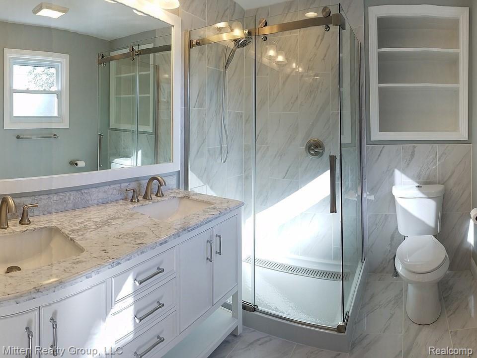 8561 Silver Lake Road Linden, MI 48451 - Photo 6 of 6 IMG_3745.JPG