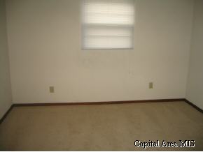 2279 South 6th Street Springfield, IL 62703 - Photo 7 of 8