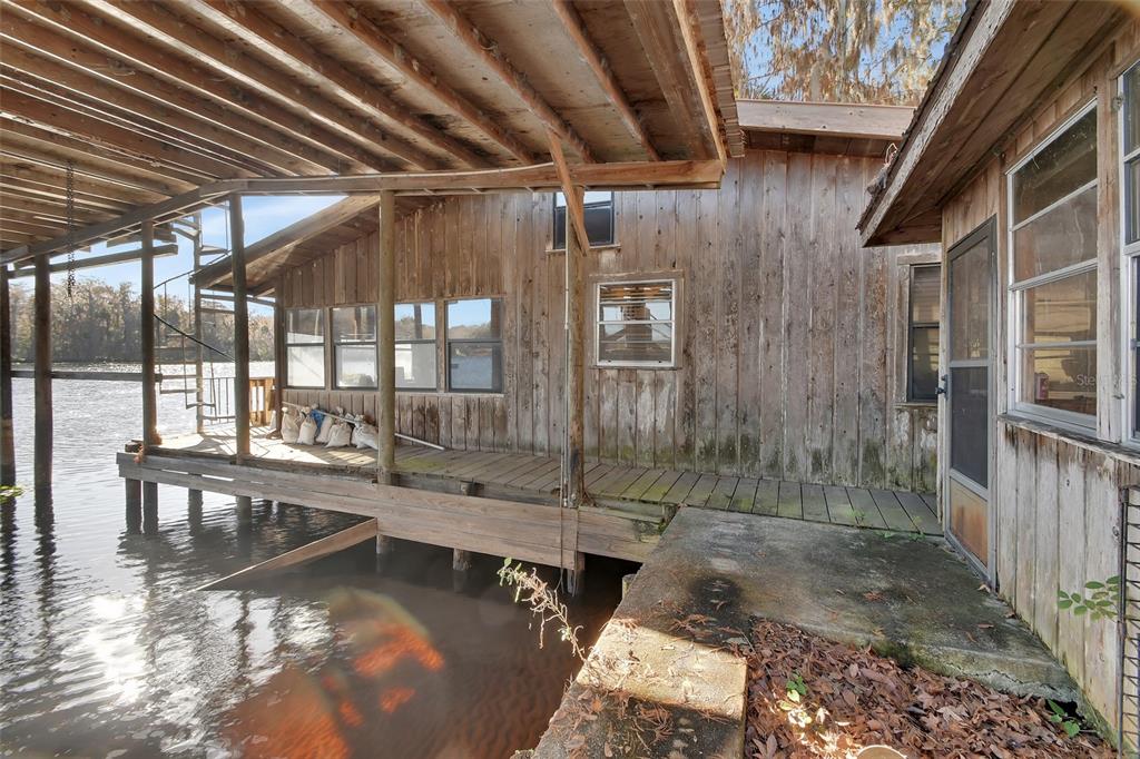 55512 Front Street Astor, FL 32102 - Photo 16 of 47