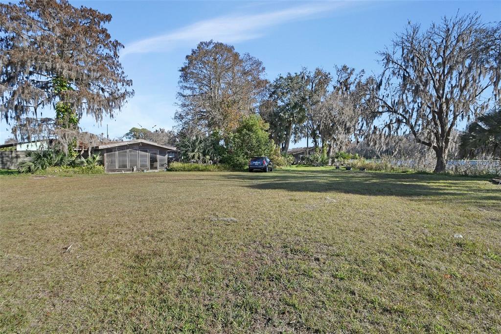 55512 Front Street Astor, FL 32102 - Photo 25 of 47