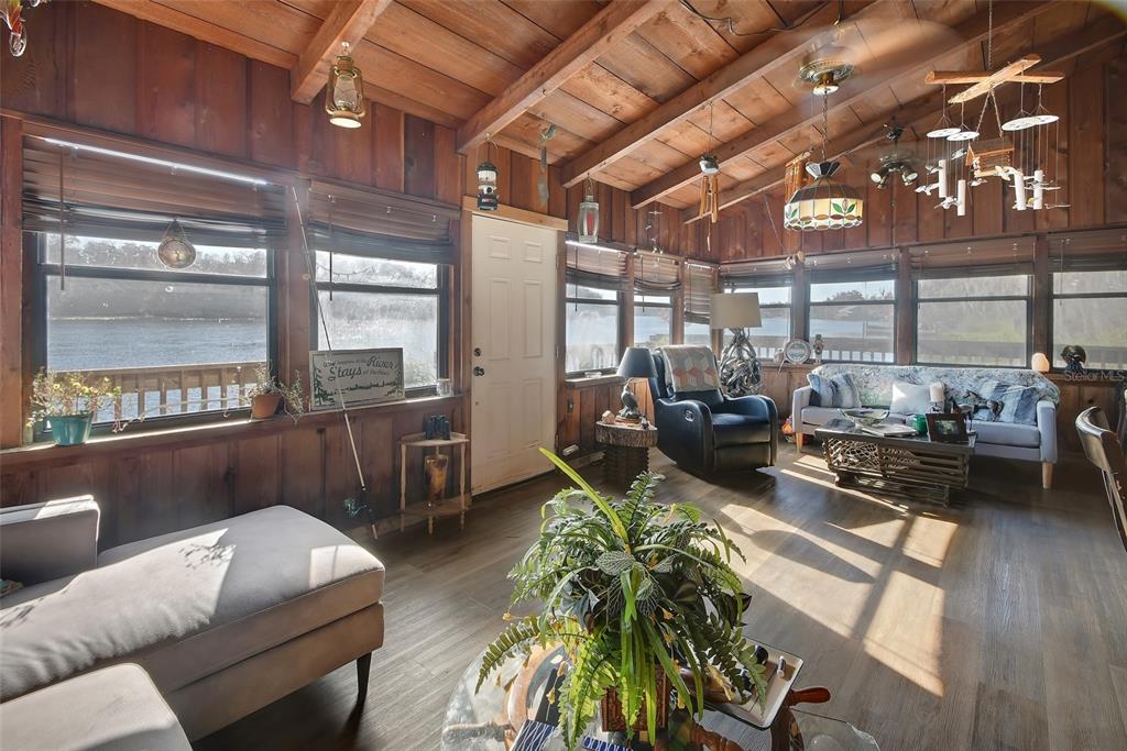 55512 Front Street Astor, FL 32102 - Photo 33 of 47