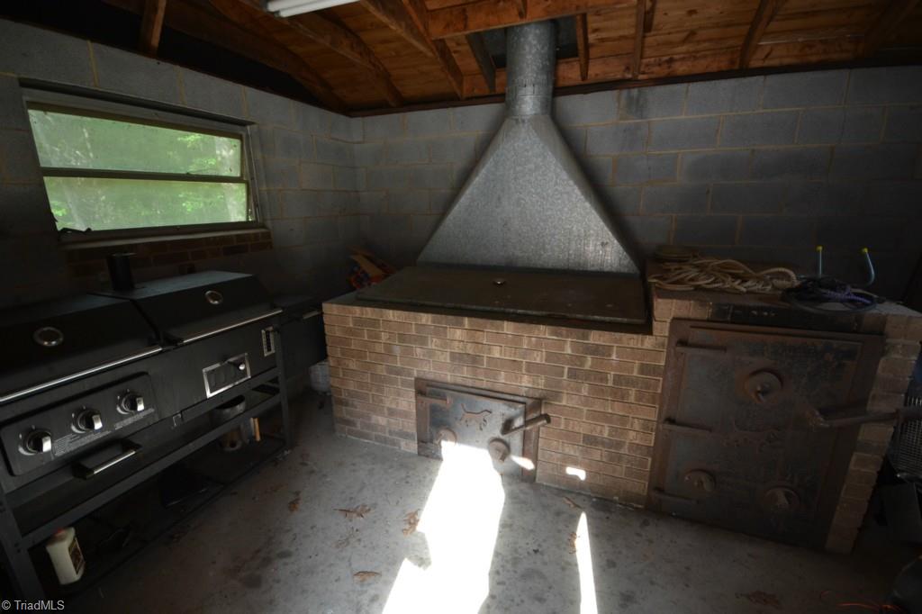 3163 Benny Lineberry Road Climax, NC 27233 - Photo 22 of 28 Smoker