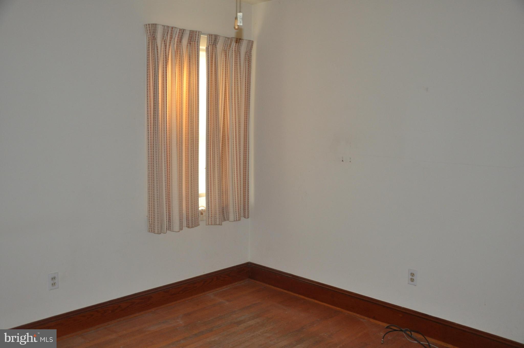 470 West Bay Front Road Lothian, MD 20711 - Photo 10 of 29 Bedroom (Master)