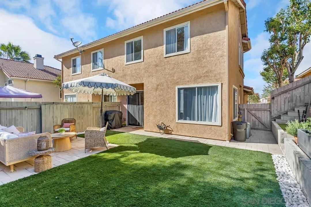 320 Ferrara Way Vista, CA 92083 - Photo 19 of 28