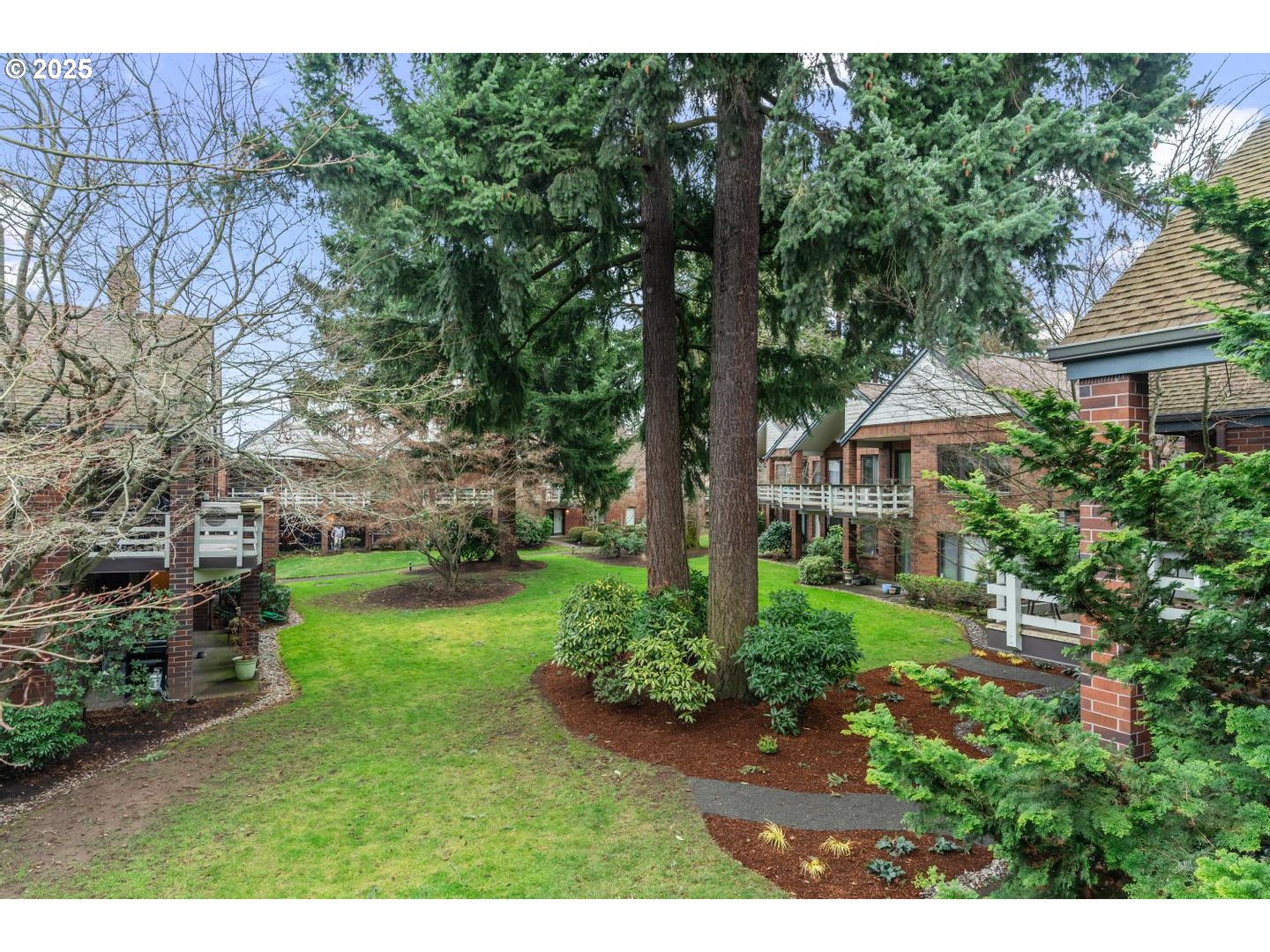 14945 Northeast Sacramento Street, Unit 36 Portland, OR 97230 - Photo 25 of 31